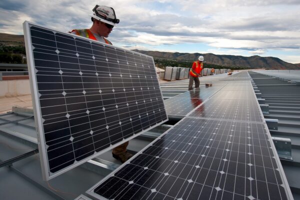 Energia elettrica pulita grazie ai pannelli solari fotovoltaici